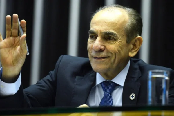 Após reunião de líderes, relator confirma votação do Código Eleitoral até junho.