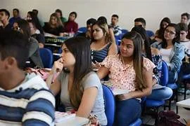 Governo deve repassar 37,2 milhões do salário-educação em 2024.