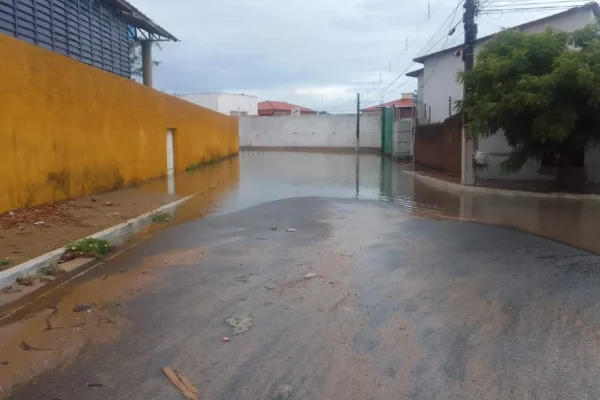 Defesa Civil alerta para chuvas intensas nos próximos dois dias no Piauí.