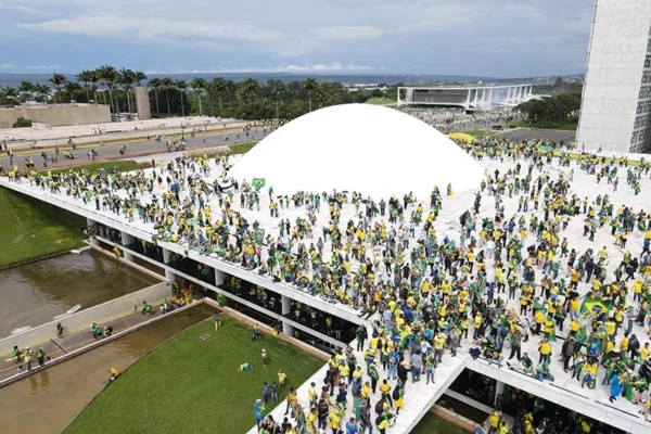 Supremo condena piauiense baderneiro em Brasília a mais de 11 anos de prisão.