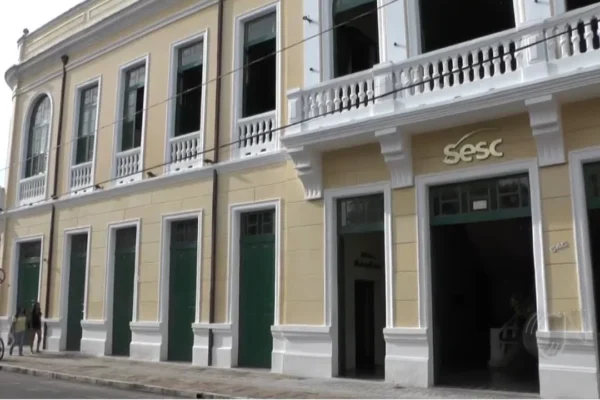 O Café Concerto do Sesc Caixeiral, em Parnaíba, recebe dia 22 de março a primeira edição do Sarau da Retomada.