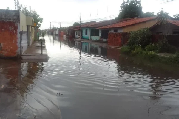 Chuvas: Teresina, Parnaíba e outras 120 cidades estão em alerta nesta sexta.