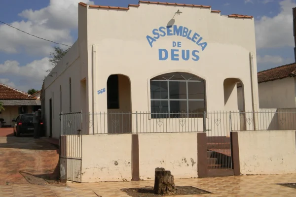 Comissão do Senado aprova critérios para volume sonoro em templos religiosos