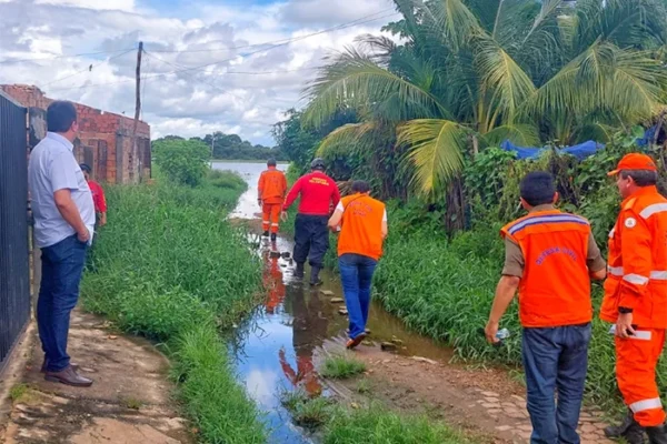 Em Luzilândia rio Parnaíba se aproxima da cota de inundação.