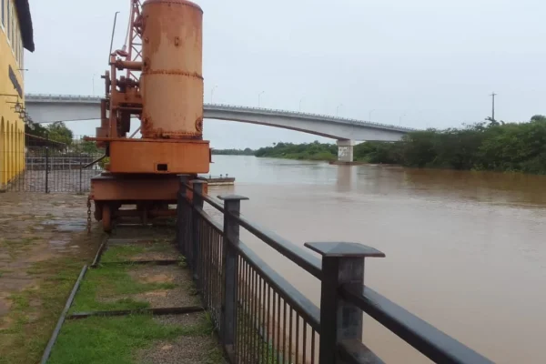 Piauí permanece com três rios acima da cota de inundação.