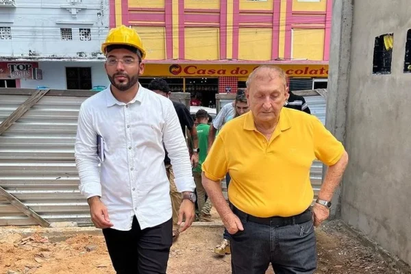 Mão Santa: Um garimpeiro político procurando um novo diamante.