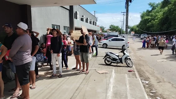 Grande movimentação no cartório eleitoral de Parnaíba para regularização dos títulos.