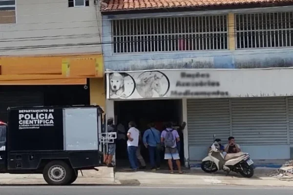 Idoso morre ao cair de elevador improvisado na Pinheiro Machado em Parnaíba.
