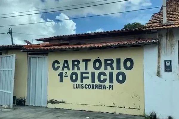 Desembargador afasta três funcionários do cartório e nomeia interventora após operação da PF.