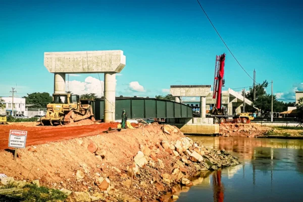 Equipe da prefeitura de Parnaíba realiza visita técnica a dezenas de obras.