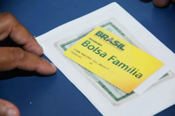 27 mil famílias piauienses podem perder descontos na conta de luz.