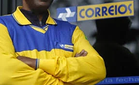 Correios divulga edital de concurso com salários de até R$ 6.872,48