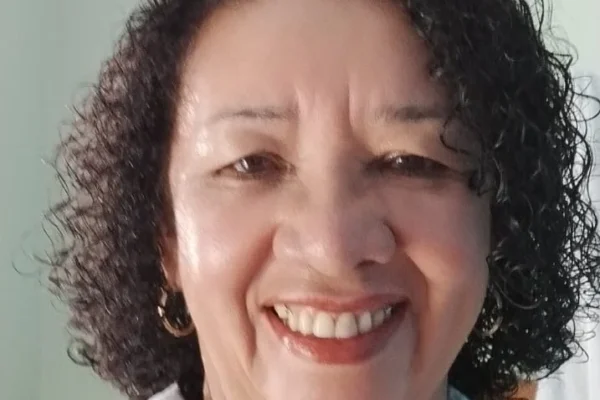 Dude, professora da UESPI em Parnaíba, defende tese de doutorado na Universidade de São Paulo.