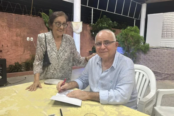Livro sobre Lauro Correia é lançado no centenário de seu nascimento.