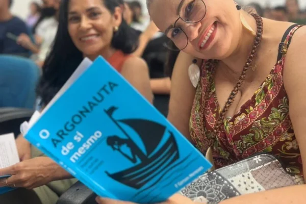Livro poético “O Argonauta de si mesmo” é apresentado para os alunos do IFPI Parnaíba.