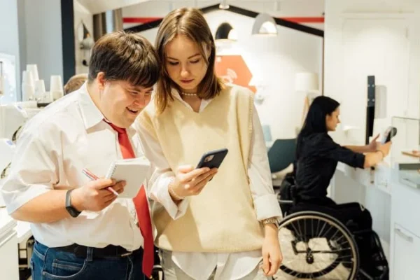 Senado aprova incentivos para pessoas com autismo no mercado de trabalho.