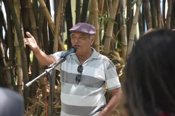 Vicente Potência toma posse na Academia Parnaibana de Letras, dia 31 de agosto.