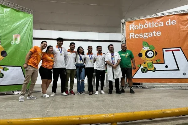 Estudantes do Liceu Parnaibano conquistam medalha de ouro na etapa regional da Olimpíada Brasileira de Robótica.