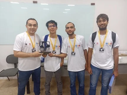 Equipe do IFPI Parnaíba vence a etapa regional da Maratona de Programação.