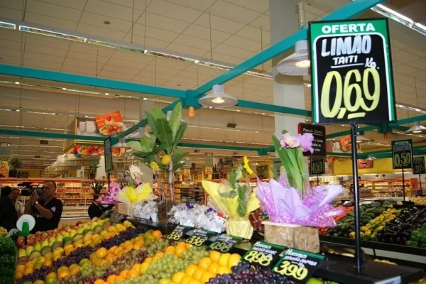 Supermercados, farmácias, clinicas veterinárias e lojas têm infrações em Parnaíba, segundo o Ministério Público.