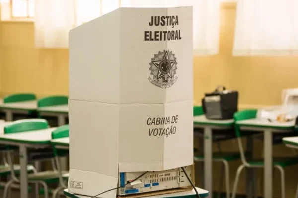 Quase 100 mil eleitores não votaram na capital do Piauí, prazo para justificar já está em vigor.