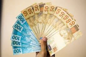 Milhares de trabalhadores ainda não sacaram o benefício do PIS/PASEP.