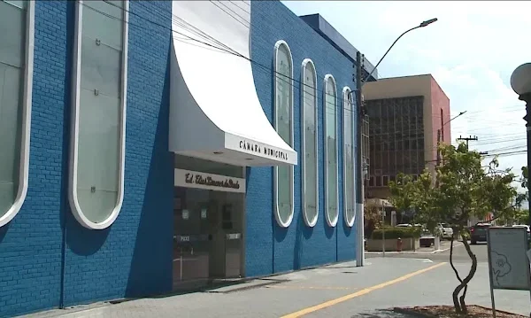 Escola do Legislativo Parnaibano promove Oficina de LIBRAS. 