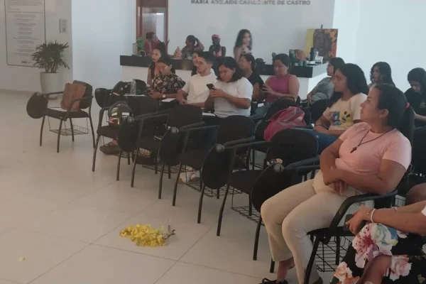 Ativistas lembram papel da educação no combate ao preconceito racial no Ecomuseu do SESC em Parnaíba.