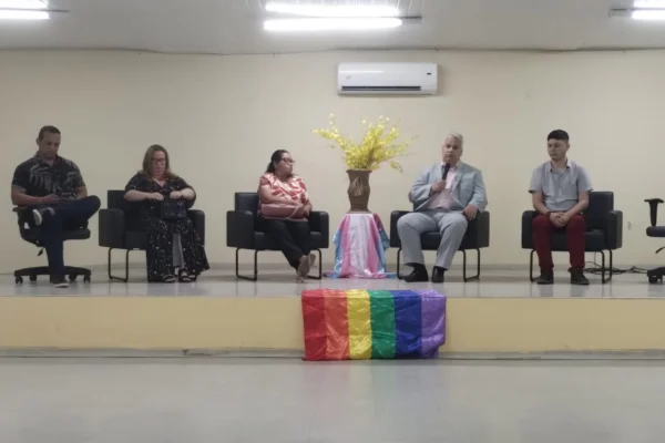 O Grupo GUARÁ realiza o 1° Seminário Educação e Diversidade em Parnaíba.