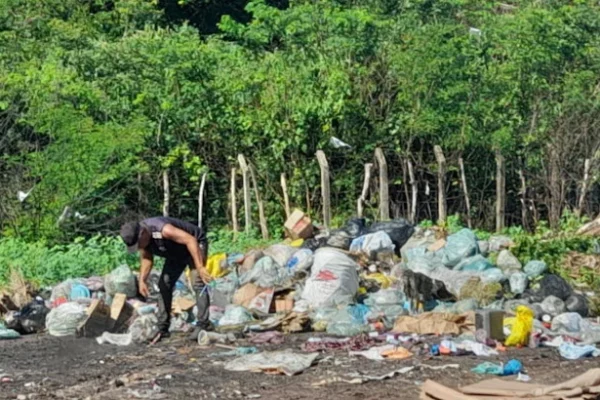 Ministério Público do Piauí denuncia quatro prefeitos municipais por manterem lixões à céu aberto.