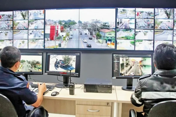 Governo do Piauí vai instalar mais de 600 câmaras de monitoramento entre Parnaíba e Teresina.