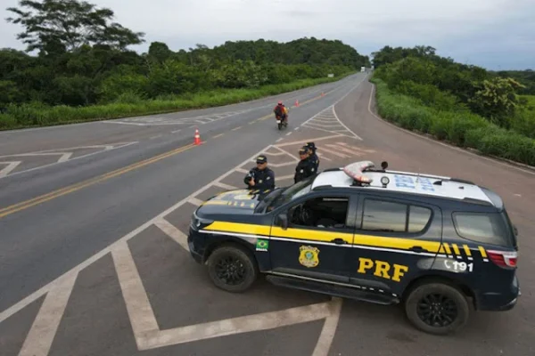 Polícia Rodoviária registra duas mortes e 23 feridos nas rodovias federais no Piauí no feriadão de final de ano.
