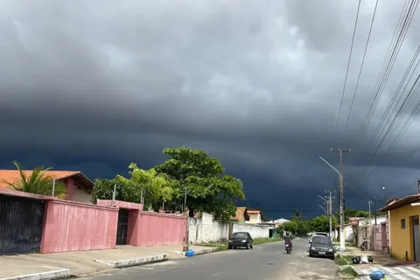 Chuvas fortes devem seguir até o final de semana no país.