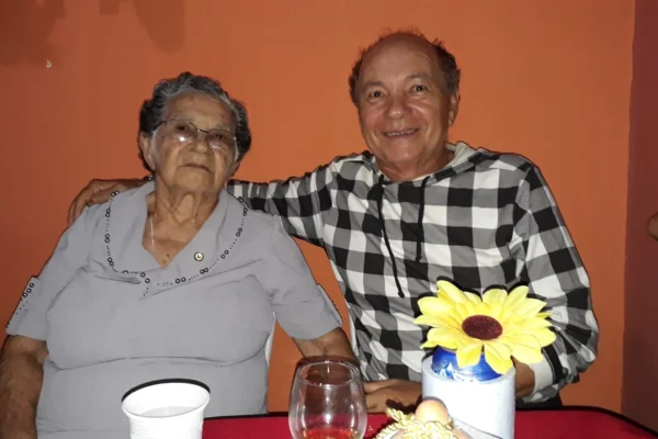Colunista social Júlio Gaspar está precisando de doações de sangue na Santa Casa de Misericórdia de Parnaíba.