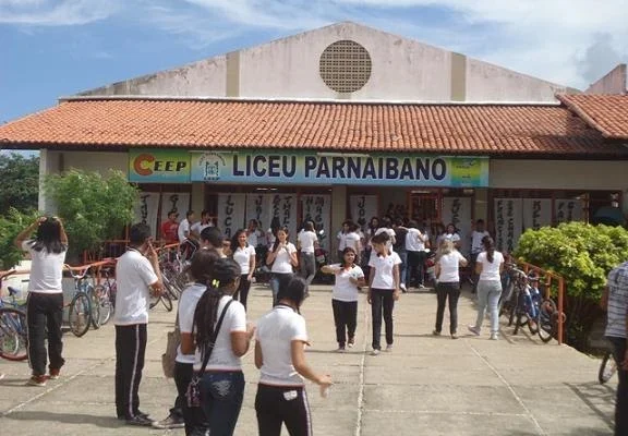 Matrículas para novos estudantes da rede estadual do Piauí começam na próxima segunda.