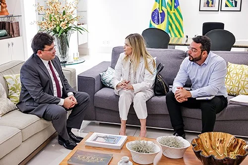 Gracinha Mão Santa vai conversar com Rafael Fonteles. Novo Francisco vi junto.