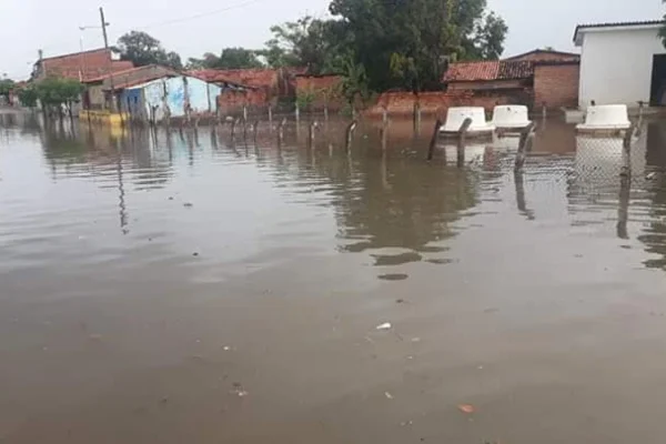 Alerta para chuvas intensas em 68 cidades piauienses. Parnaíba, Buriti dos Lopes e Bom Princípio na lista do Inmet.