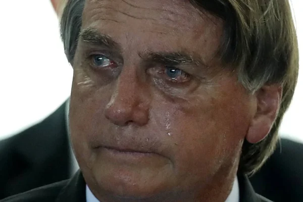 Bolsonaro revela que acorda todos os dias com ‘sensação de ter PF na porta’