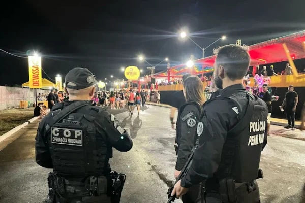 Polícia Penal está de olho em pessoas portando tornozeleiras eletrônicas durante Carnaval em Parnaíba.