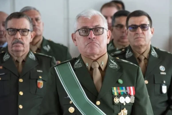 Medida provisória reajusta soldo das Forças Armadas.