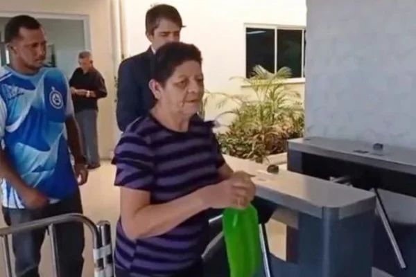 Vizinha é declarada inocente em audiência no caso de envenenamento de irmãos em Parnaíba