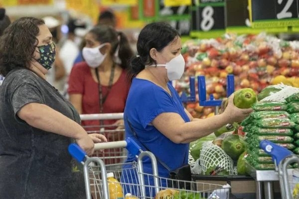 Inflação desacelera para todas as faixas de renda em março.