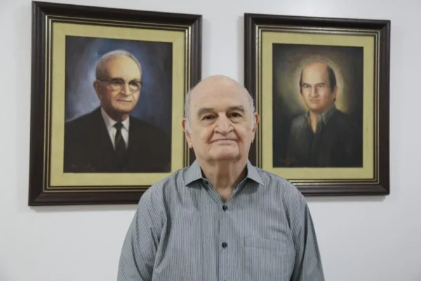 Morre aos 90 anos José Elias Tajra, fundador do grupo JET e da TV Antena 10.