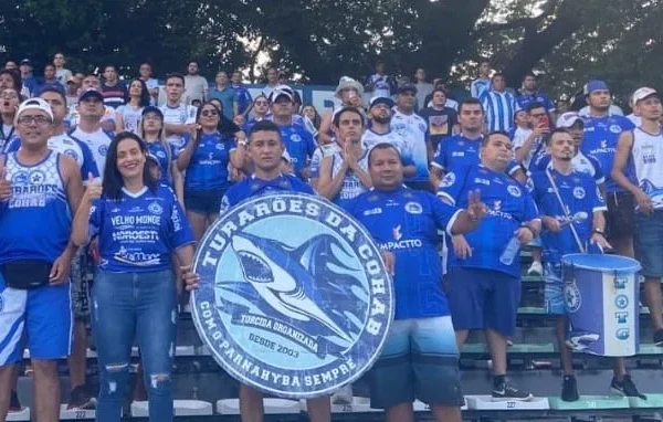 Comissão aprova projeto que reserva locais seguros para mulheres e crianças em estádios.