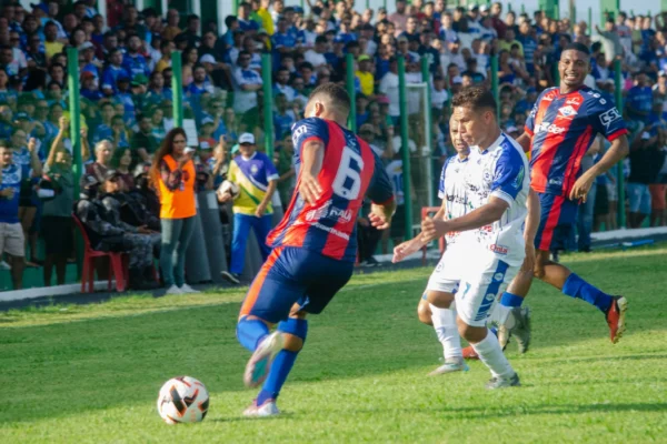 Betinho, técnico do Parnahyba, acredita que o azulino vai fazer um grande jogo em Tocantins.