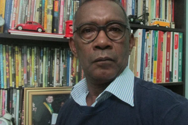 Jose Nelson Freitas, sobre a obra de Pádua Marques.