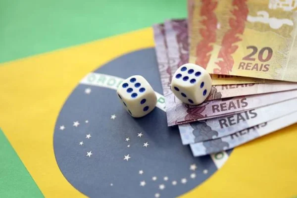 Comissão da Assembleia aprova projeto de autoria de Dr. Hélio sobre malefícios de jogos de azar para crianças e adolescentes.