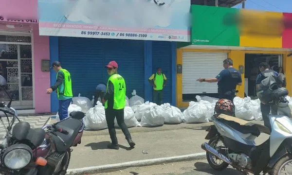 Receita Federal faz uma grande apreensão de mercadorias falsificados na região da Caramuru em Parnaíba.