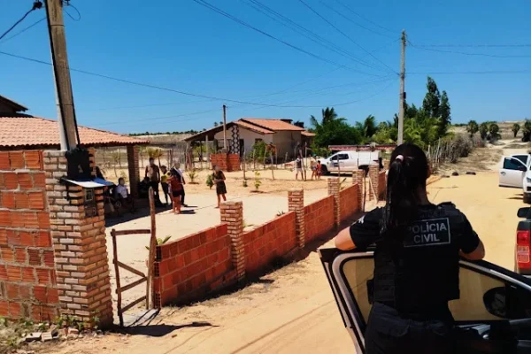 Seis pessoas são presas em Luiz Correia acusadas de fazerem ligações clandestinas na rede elétrica. 