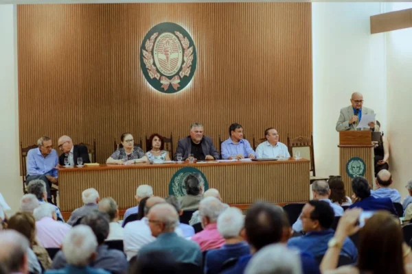 Academia Piauiense de Letras se instala oficialmente em Parnaíba.